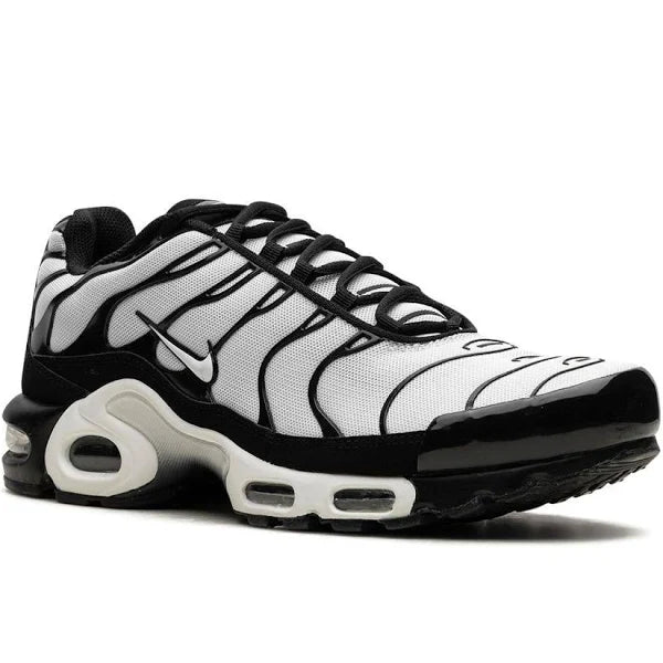 NIKE AIR MAX PLUS "OREO"