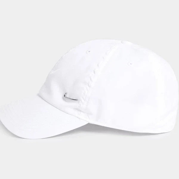 NIKE CAP DRI-FIT CLUB METAL SWOOSH "WHITE"