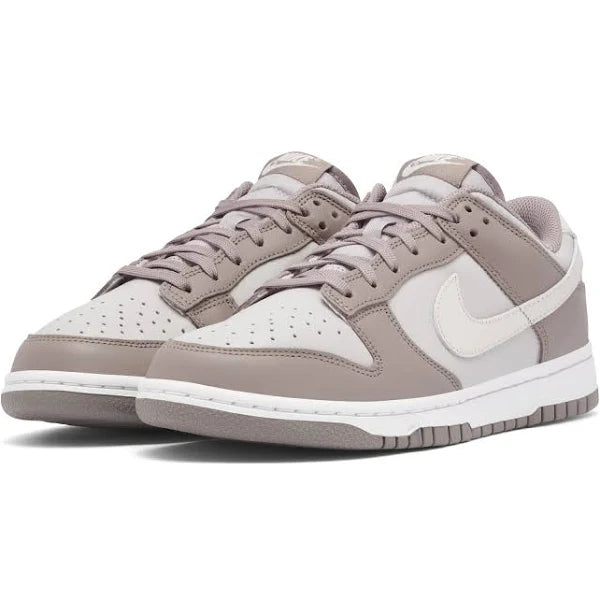 NIKE DUNK LOW "BONE BEIGE"