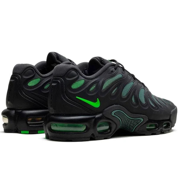 NIKE AIR MAX PLUS DRIFT 'BLACK VOLT'